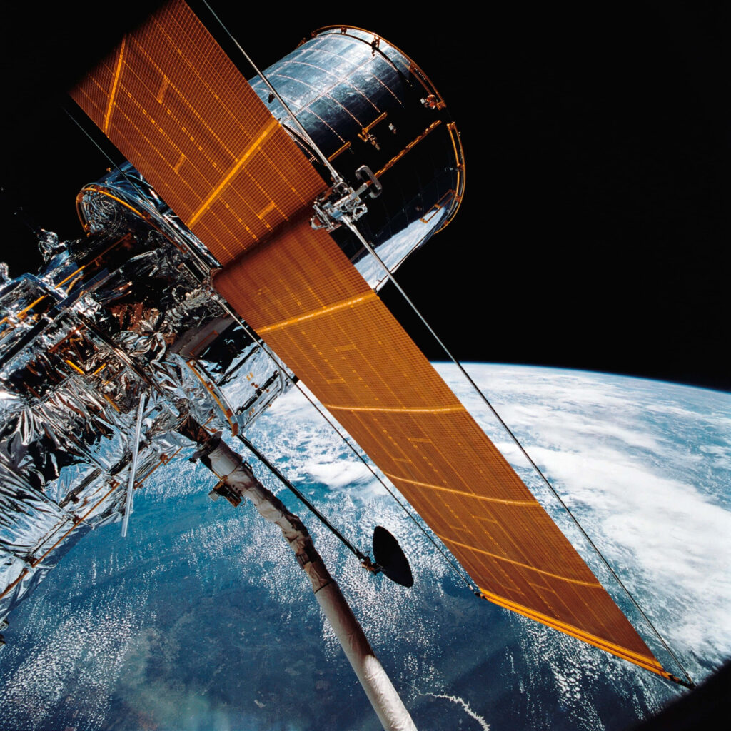 Stunning Hubble Space Telescope Wallpaper: Earth's Breathtaking Backdrop