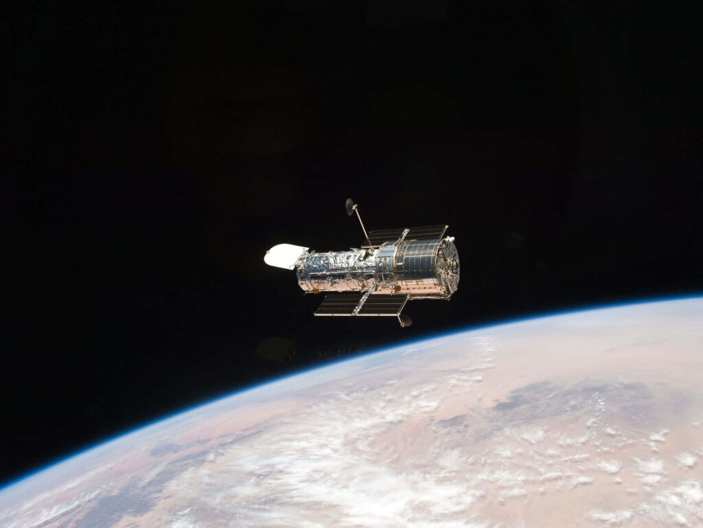 Stunning Hubble Wallpaper: Earth & Mars View from Space