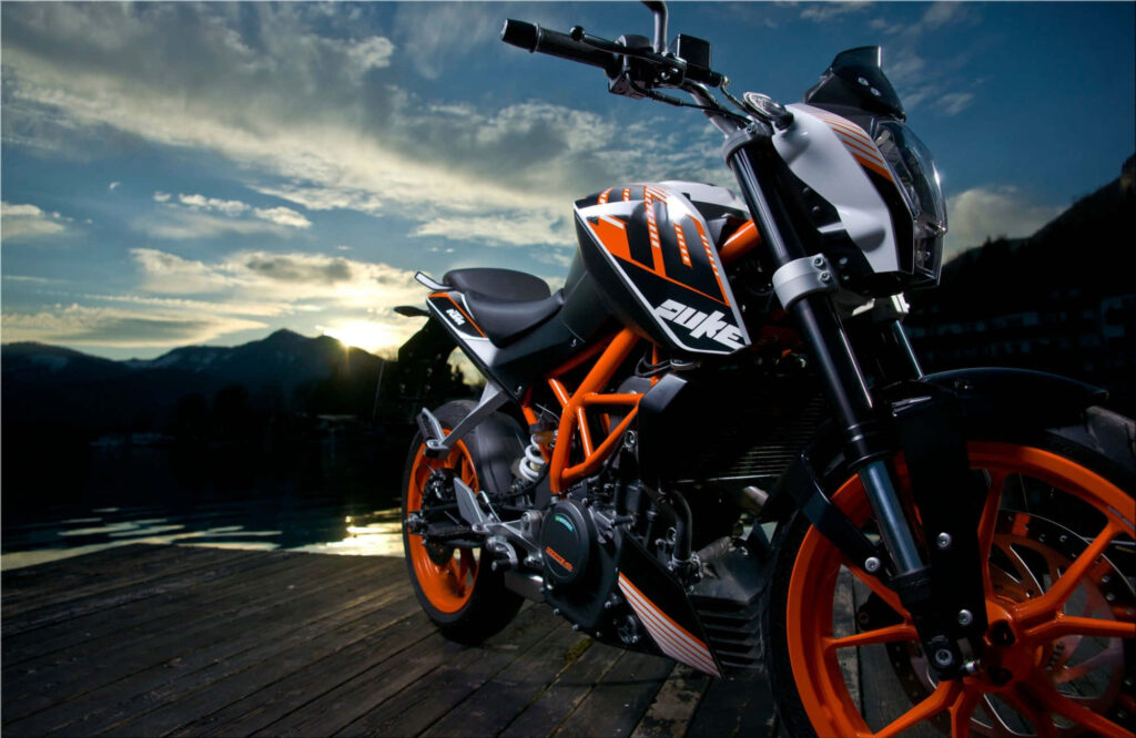 Stunning KTM 390 Duke Wallpaper: Sleek Design at Sunset