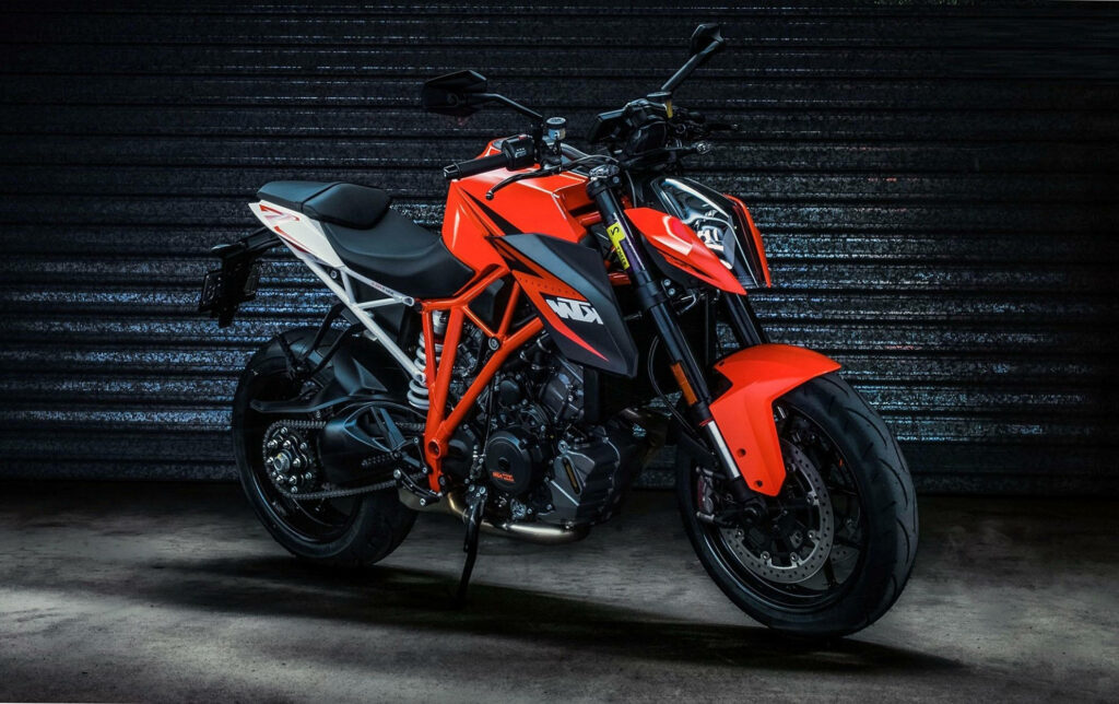 KTM Duke 390 Wallpaper: Bold Orange & Black Motorcycle Design