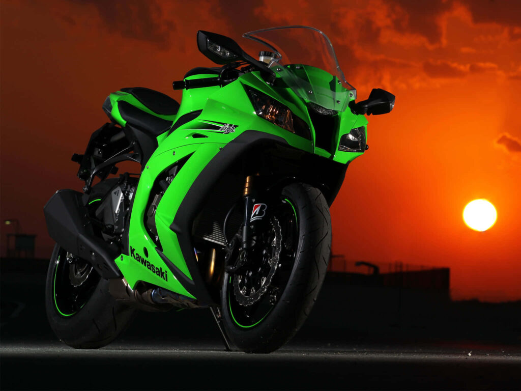Kawasaki Motorcycle Wallpaper: Vibrant Sunset & Sleek Design