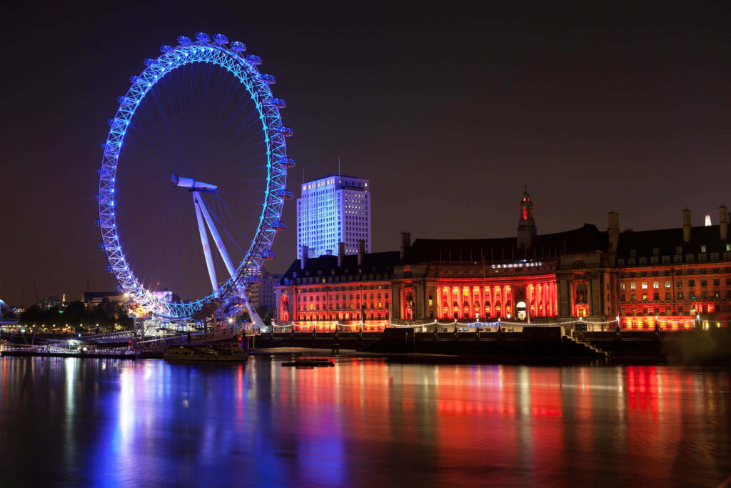 Illuminated London Eye & County Hall at Night - Scenic Wallpaper Background
