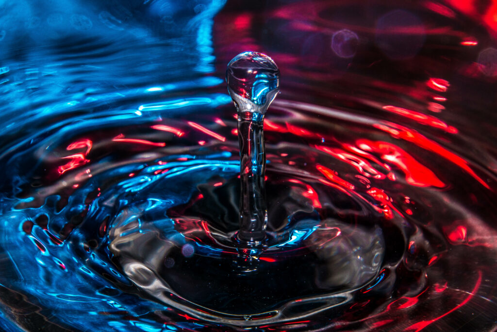 Vibrant Water Droplet Macro - Captivating Wallpaper Background