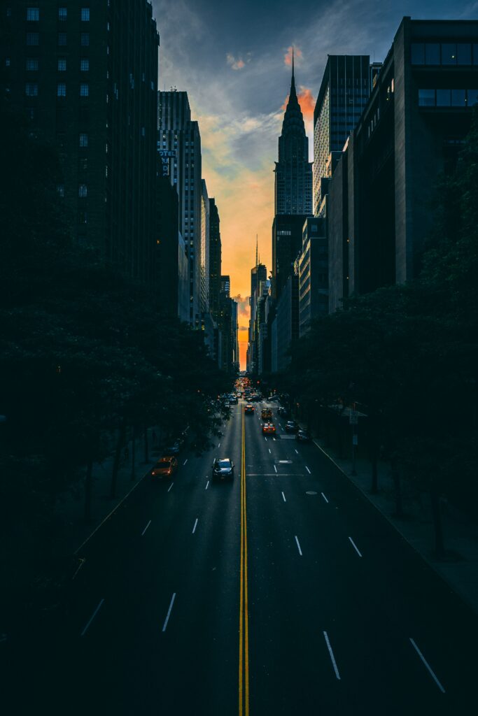 Stunning Manhattan Cityscape Wallpaper: Sunset & Skyscrapers