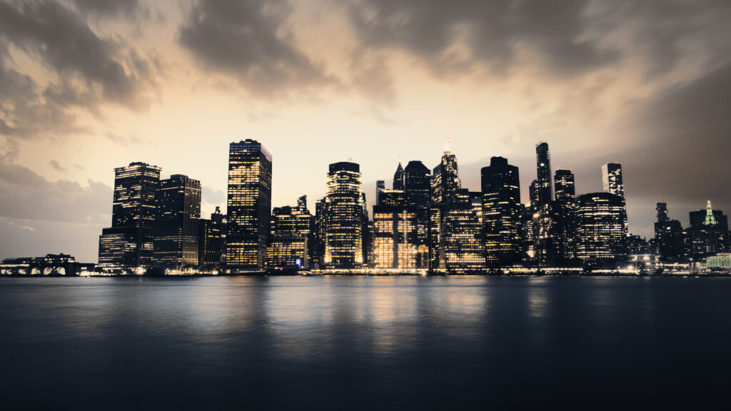 Evening Manhattan Wallpaper: Stunning Cityscape & Skyscraper Reflections