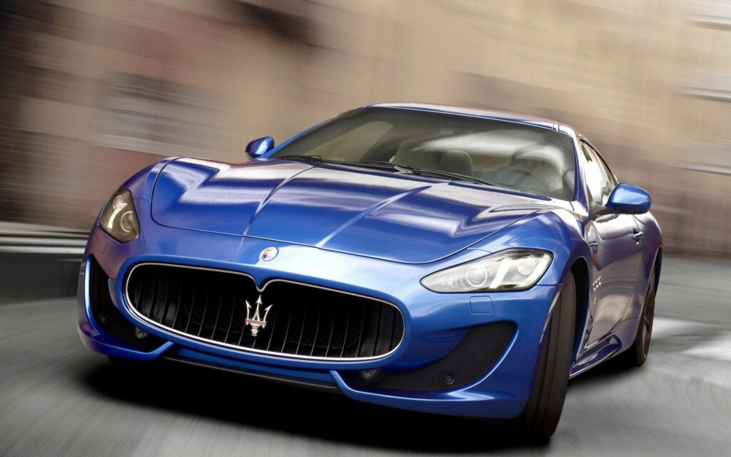 Stunning Maserati Gran Turismo Wallpaper: Luxury & Performance Background