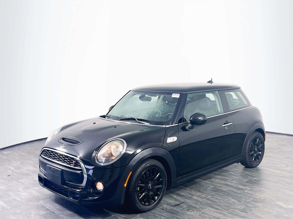 Sleek Mini Cooper Hardtop 2 Door Wallpaper: Bold Design & Performance