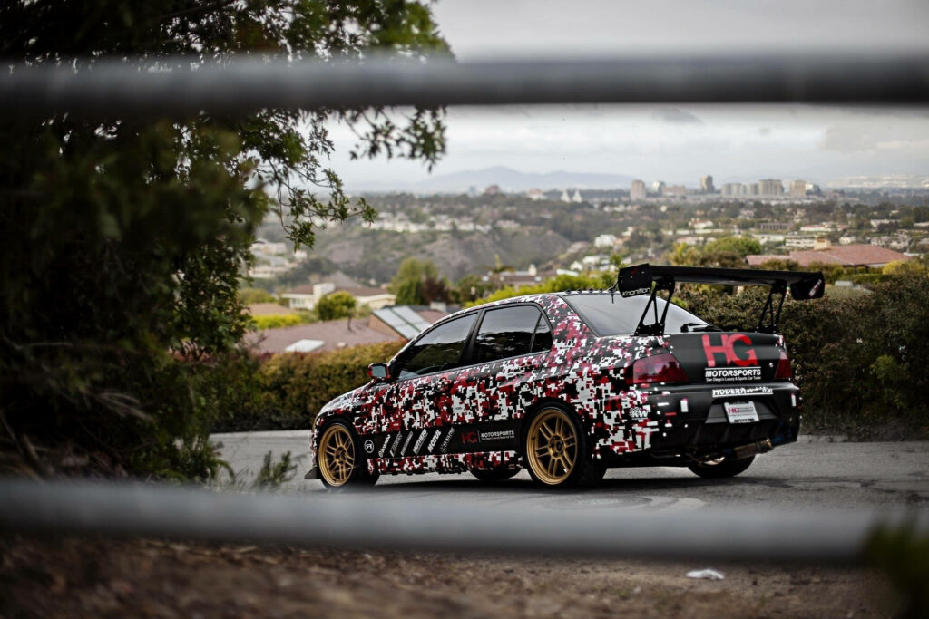 Stunning Mitsubishi Lancer Wallpaper with Custom Designs & Urban Vibe