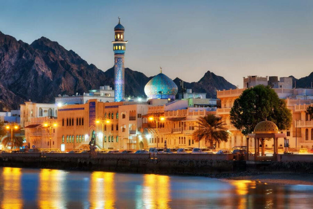 Captivating Mutrah Corniche Evening View Wallpaper Background