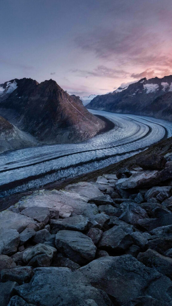 Serene Glacier River Wallpaper for Samsung Galaxy S4 - Majestic Wilderness