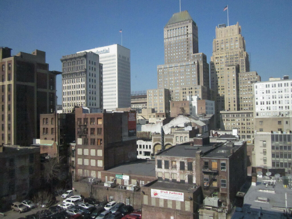 Stunning Newark Skyline Wallpaper: Historic & Modern Architecture