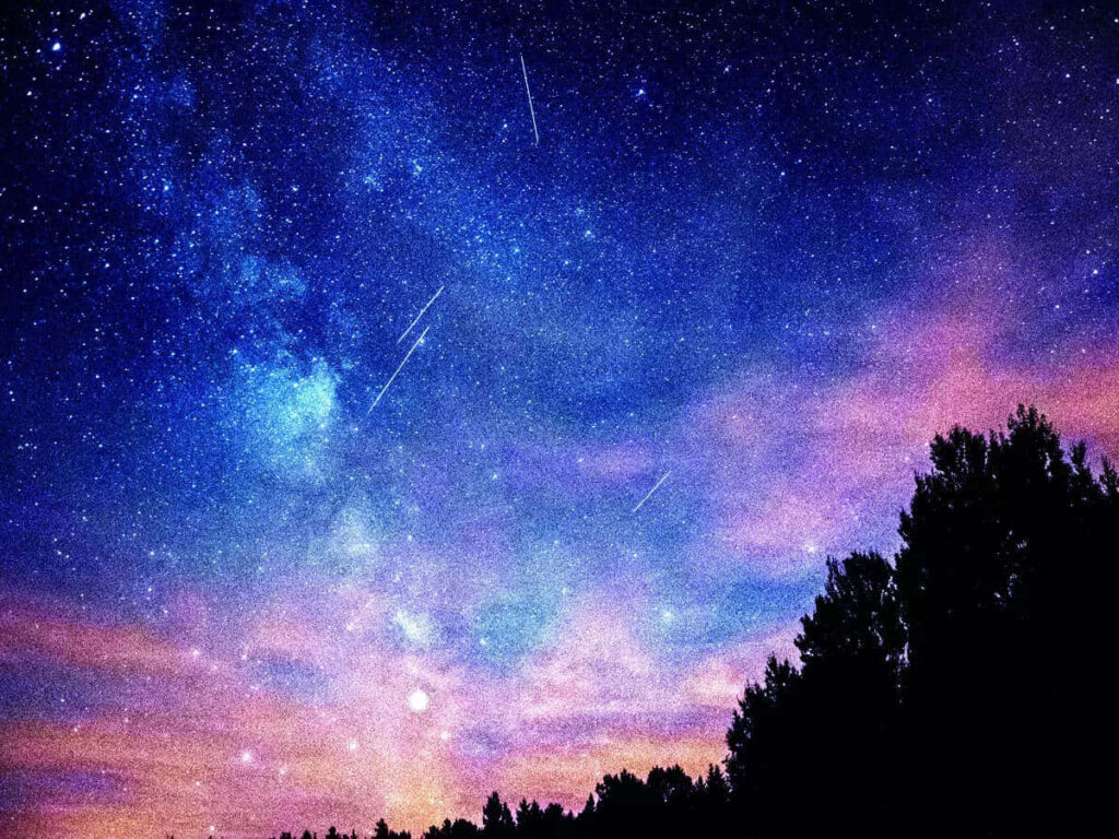 Starry Night Sky with Colorful Clouds & Meteors – Stunning Wallpaper