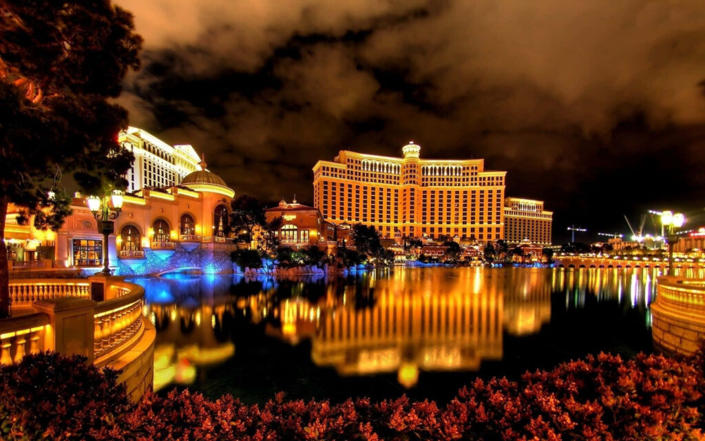 Stunning Nighttime Bellagio Las Vegas Wallpaper with Reflections