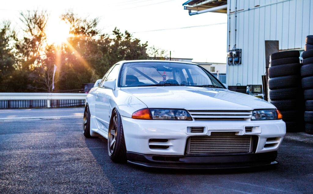 Stunning White Nissan Skyline GTR R32 at Sunset - Front View Wallpaper