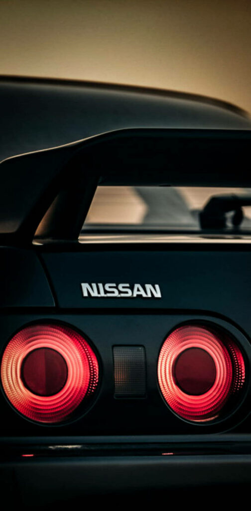 Nissan Skyline R32 Wallpaper: Iconic Design & Striking Taillights
