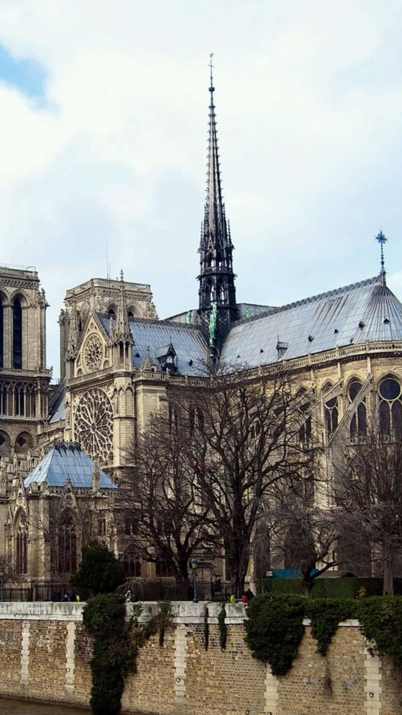 Stunning Notre Dame Cathedral Wallpaper: Gothic Beauty in France