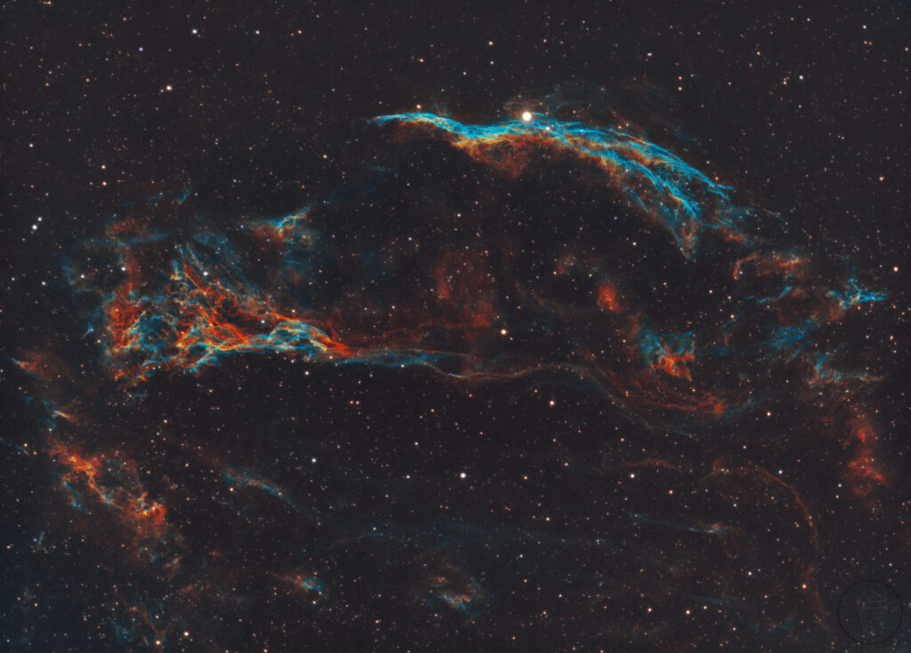 Stunning Outer Space Wallpaper: Glowing Nebula & Shimmering Stars