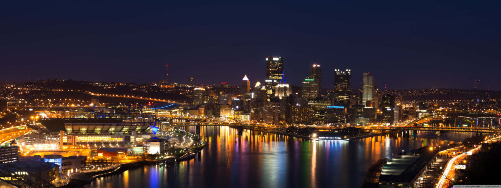 Stunning Pittsburgh Night Skyline Wallpaper: Cityscape Reflections