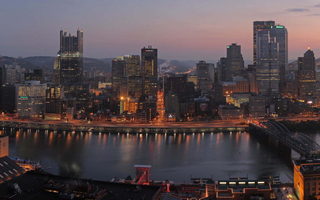 Stunning Pittsburgh Skyline Nightfall Wallpaper Background