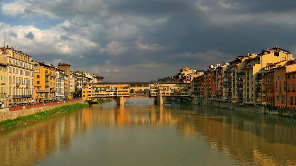 Ponte Vecchio Wallpaper: Iconic Bridge & Greek Architecture Background