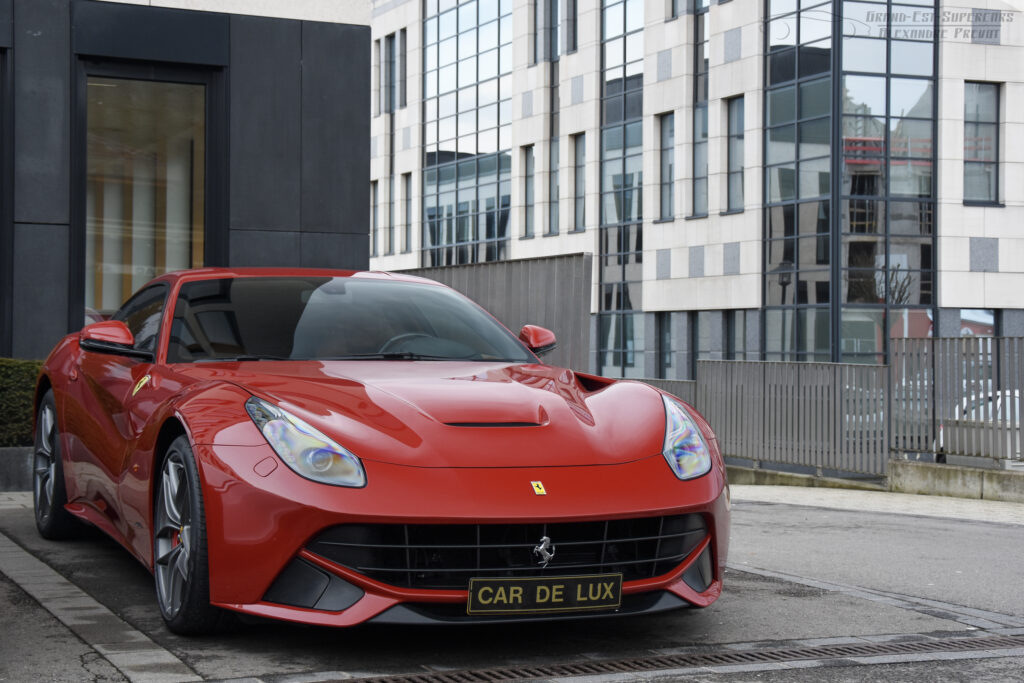 Stunning Red Ferrari F12berlinetta 3000x2000 Urban Wallpaper