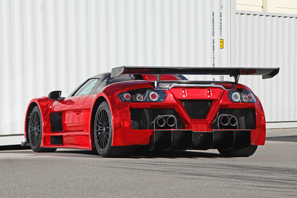 Stunning Red Gumpert Apollo Supercar Wallpaper – 3000x2000