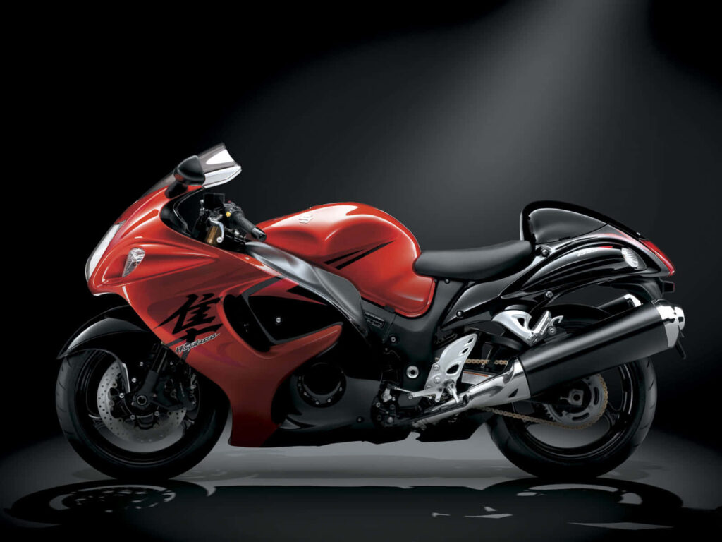 Stunning Red Motorcycle Wallpaper: Aerodynamic Design & Glossy Finish