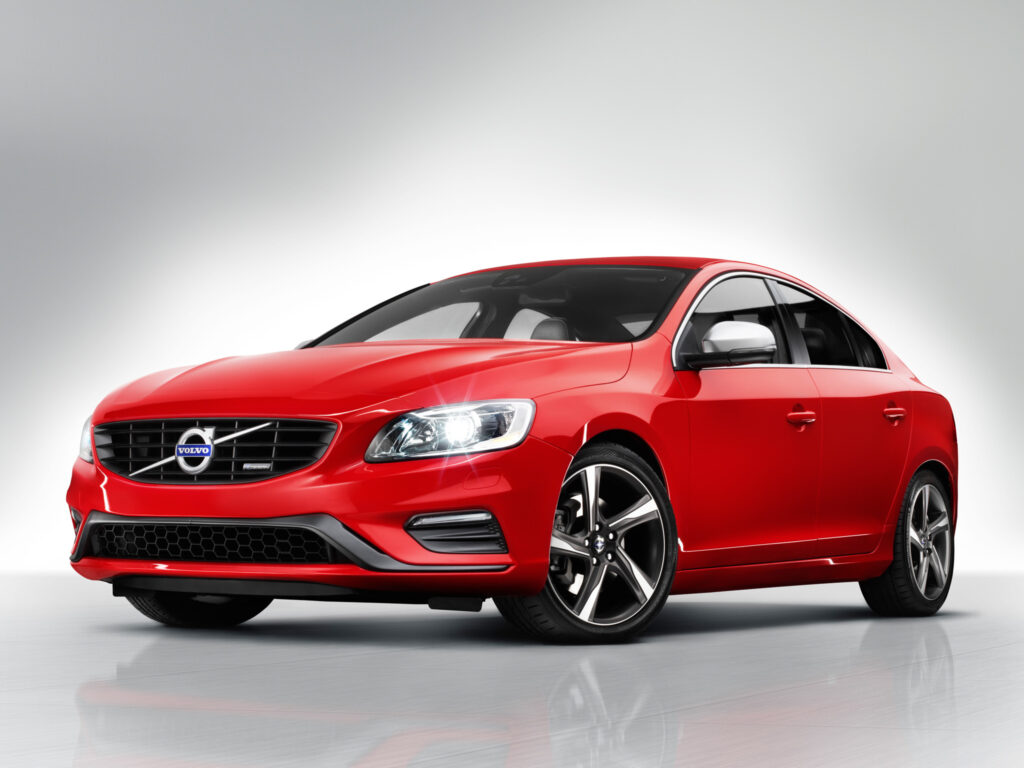 Stunning Red Volvo S60 Wallpaper - Sleek Design & Modern Features