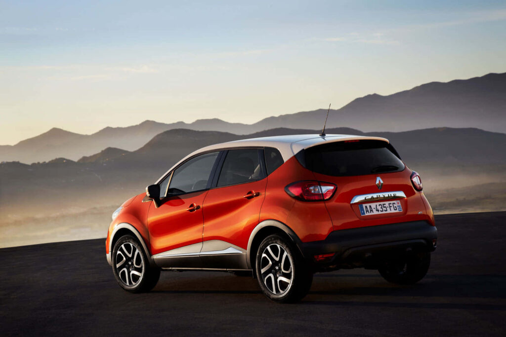 Renault Captur Wallpaper: Sunset Road Adventure & Elegance Background