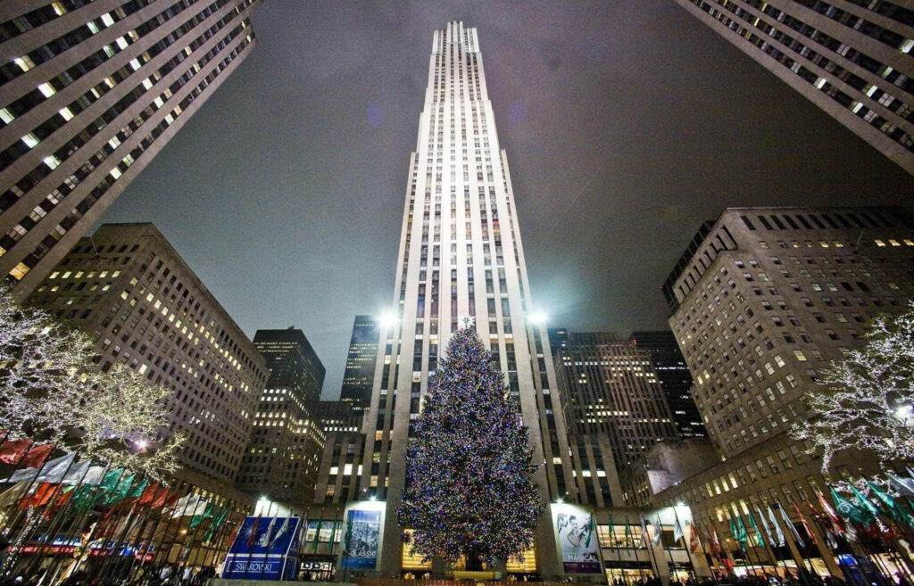 Stunning Rockefeller Center Night Wallpaper with Christmas Tree
