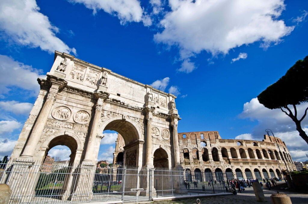 Stunning Rome Wallpaper: Arch of Constantine & Colosseum Under Blue Sky