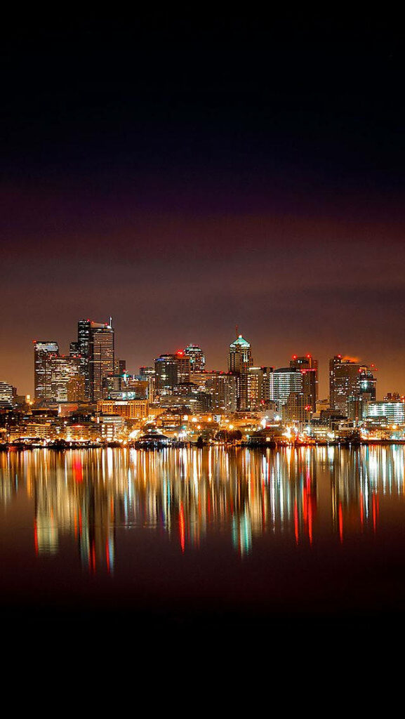 Seattle Cityscape Night Wallpaper: Vibrant Skyline Reflections