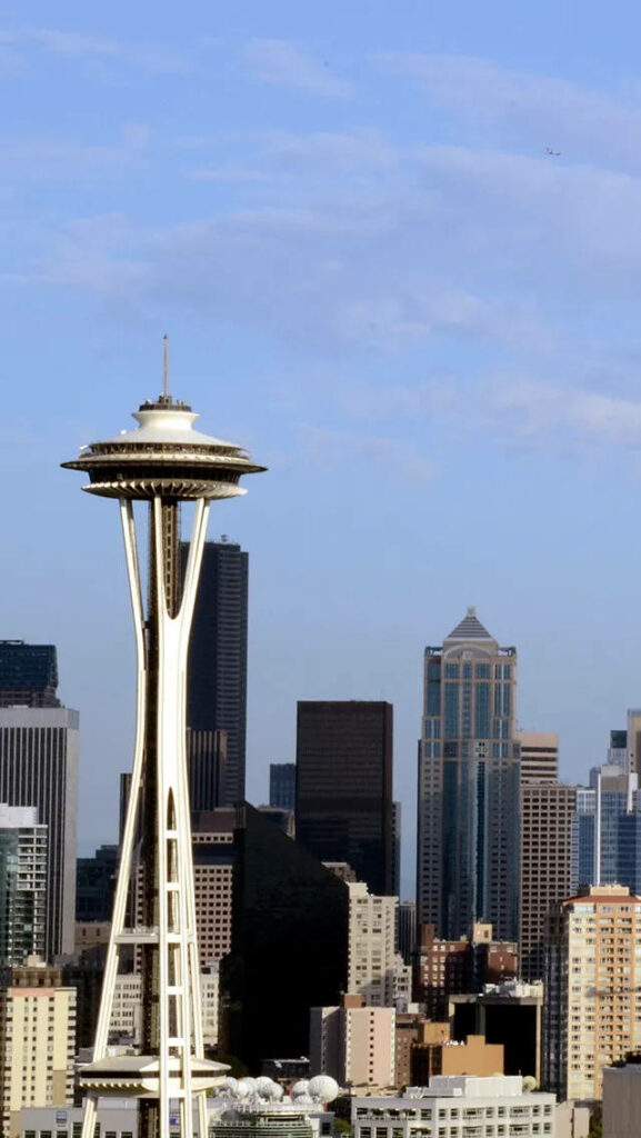 Stunning Seattle Skyline Wallpaper: Space Needle for iPhone Backgrounds