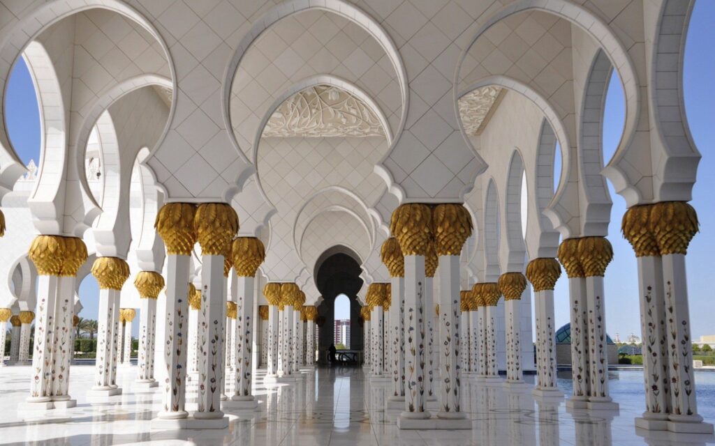Stunning Sheikh Zayed Grand Mosque Wallpaper Background in UAE