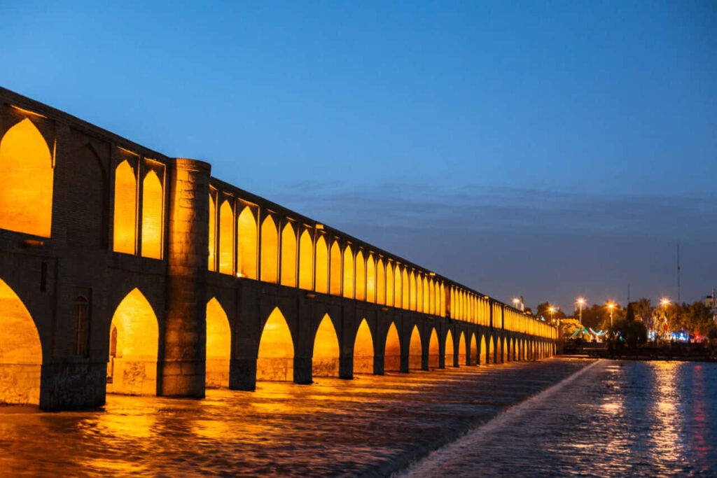 Stunning Si O Se Pol Bridge at Night - Illuminated Wallpaper