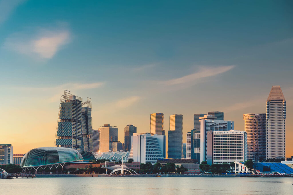 Stunning Singapore Skyline Wallpaper: Modern Architecture & Reflections