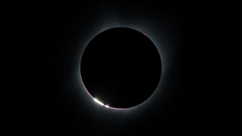 Stunning Solar Eclipse Diamond Ring Effect Wallpaper Background