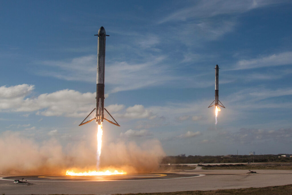 Stunning Falcon 9 Launch Wallpaper: Clear Sky & Perfect Landing