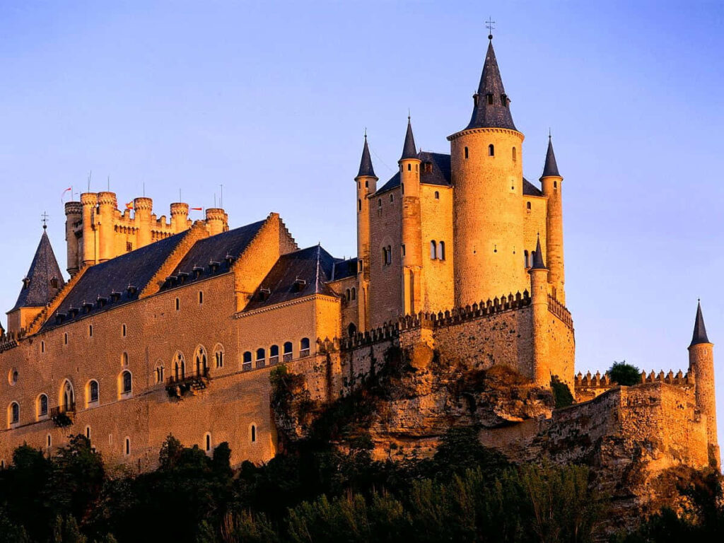 Stunning Architectural Marvel in Golden Sunlight - Spain Wallpaper