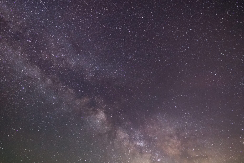 Stunning Starry Night Sky Wallpaper: Milky Way Galaxy Background