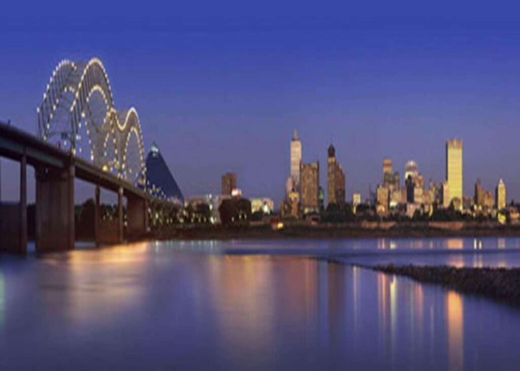 Stunning Sunset Over Mississippi River | Serene Cityscape Wallpaper