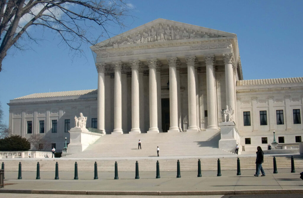 Supreme Court Building Wallpaper: Majestic Architecture & Iconic Columns