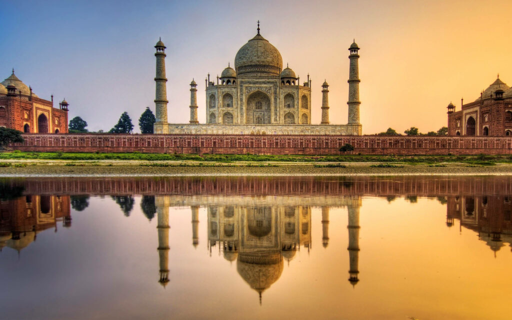 Stunning Taj Mahal Wallpaper: Majestic Reflection & Vibrant Skies