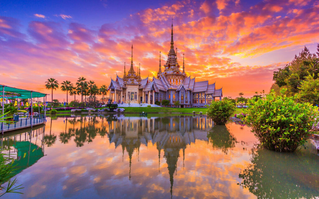 Stunning Thailand Temple Wallpaper: Serene Sunset & Reflection