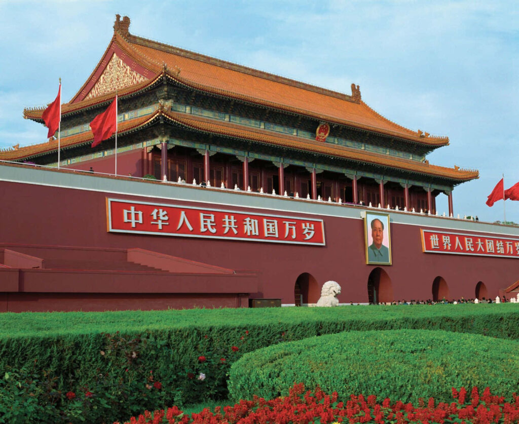 Stunning Tiananmen Gate Wallpaper: Iconic Beijing Architecture