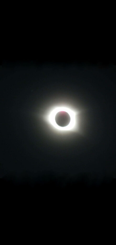 Stunning Total Solar Eclipse Wallpaper: Black Sky & Radiant Corona