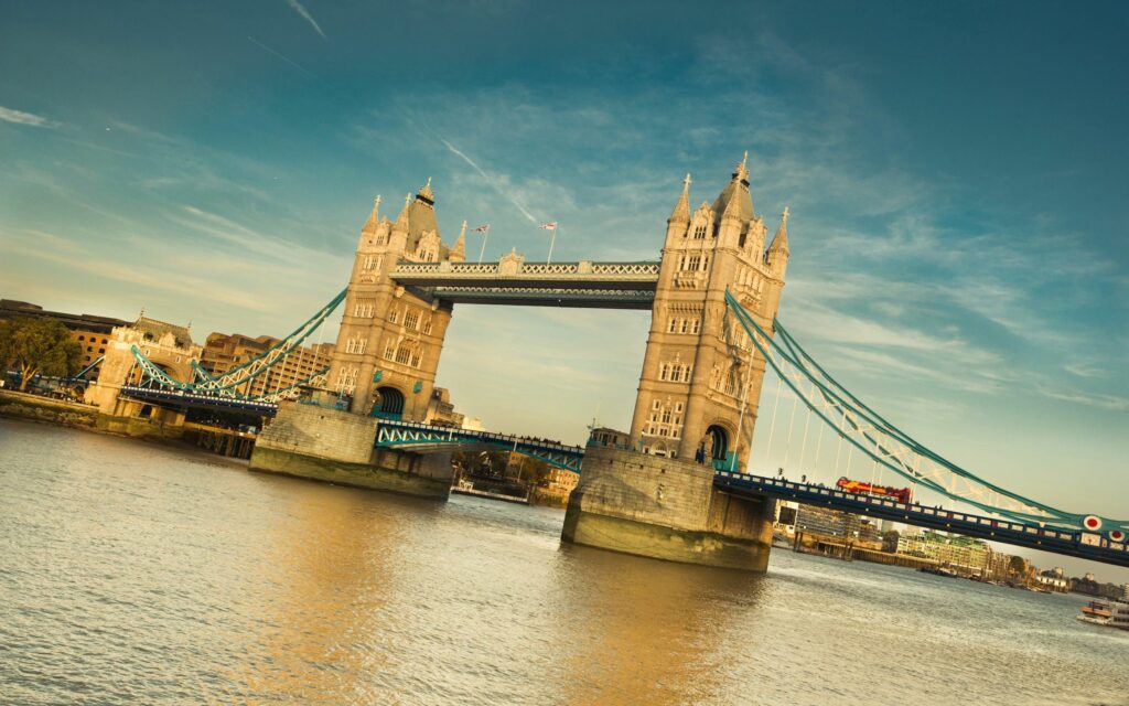 Sunset Tower Bridge Wallpaper: Serene London River Thames Background
