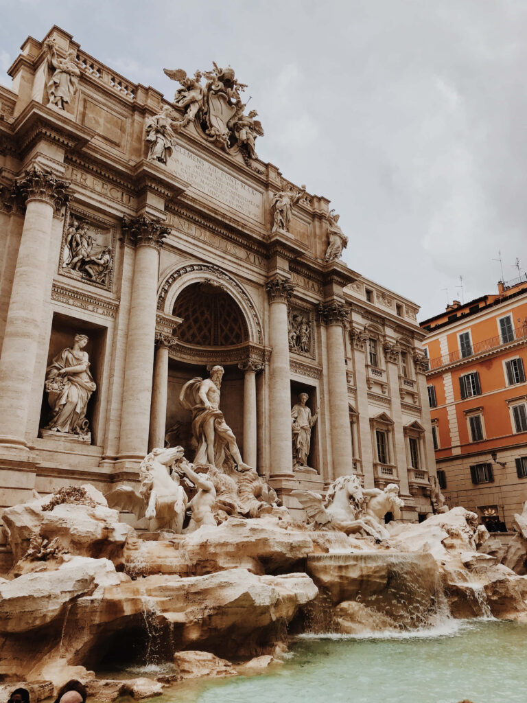 Trevi Fountain Wallpaper: Stunning Baroque Architecture in Rome