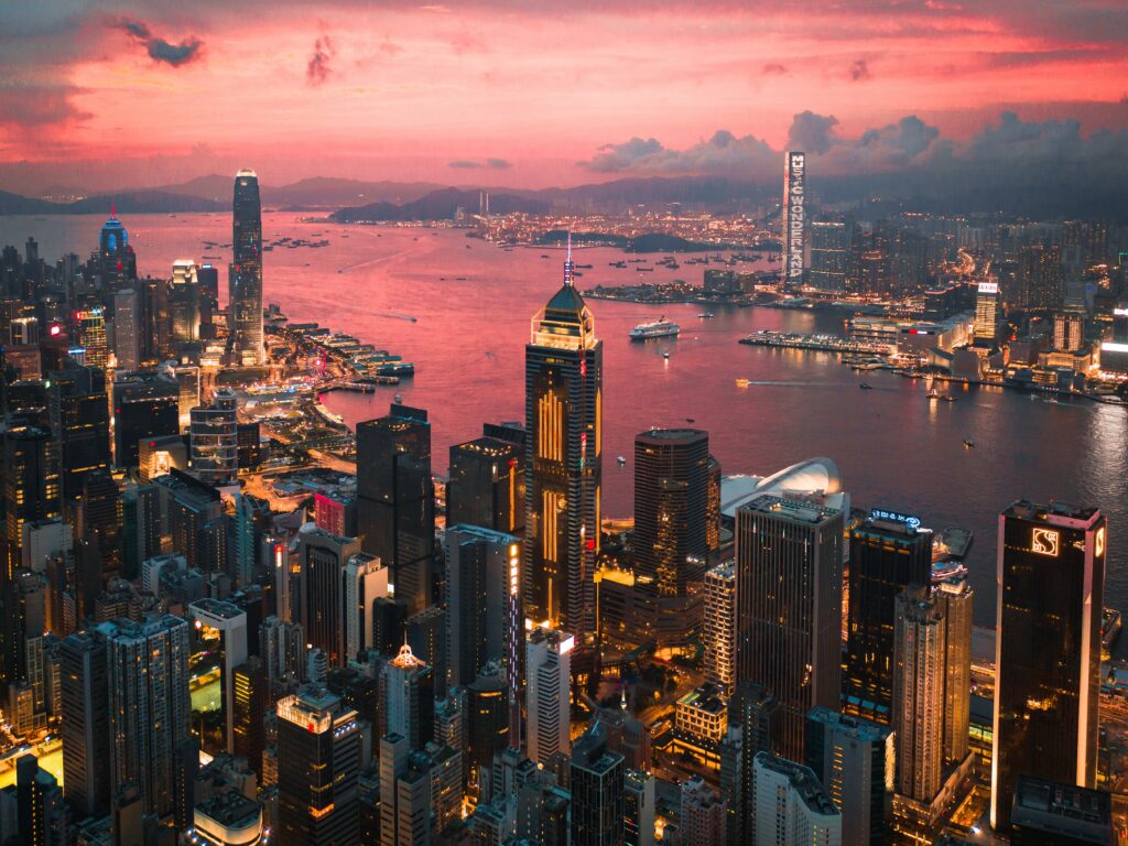 Stunning Twilight Cityscape Wallpaper: Vibrant Urban Aerial View