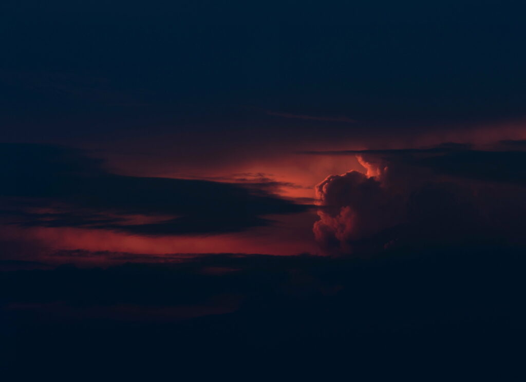Twilight HD Wallpaper: Moody Evening Sky with Dark Illuminated Clouds